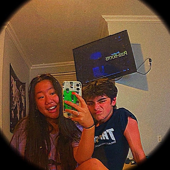 Meet your Posher, Zoe and Michael - Picture 6 of 8